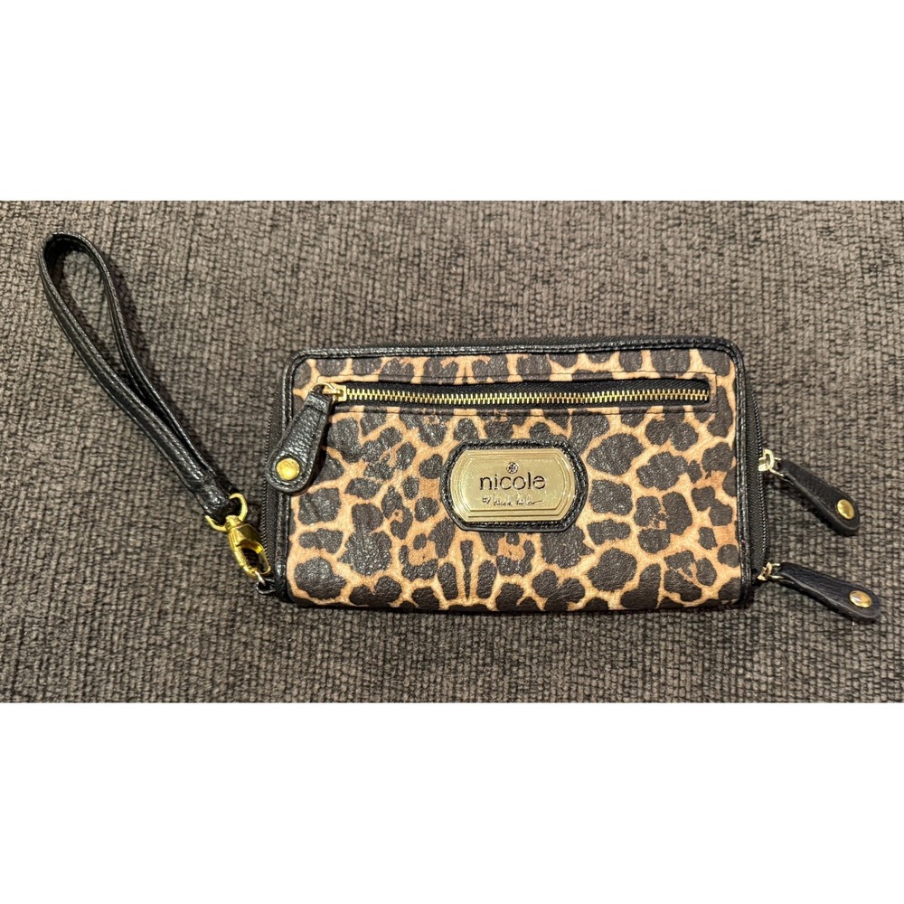 NWOT Nicole Miller Animal Print Wallet Brown Black Wristlet Zip Coin Credit Card